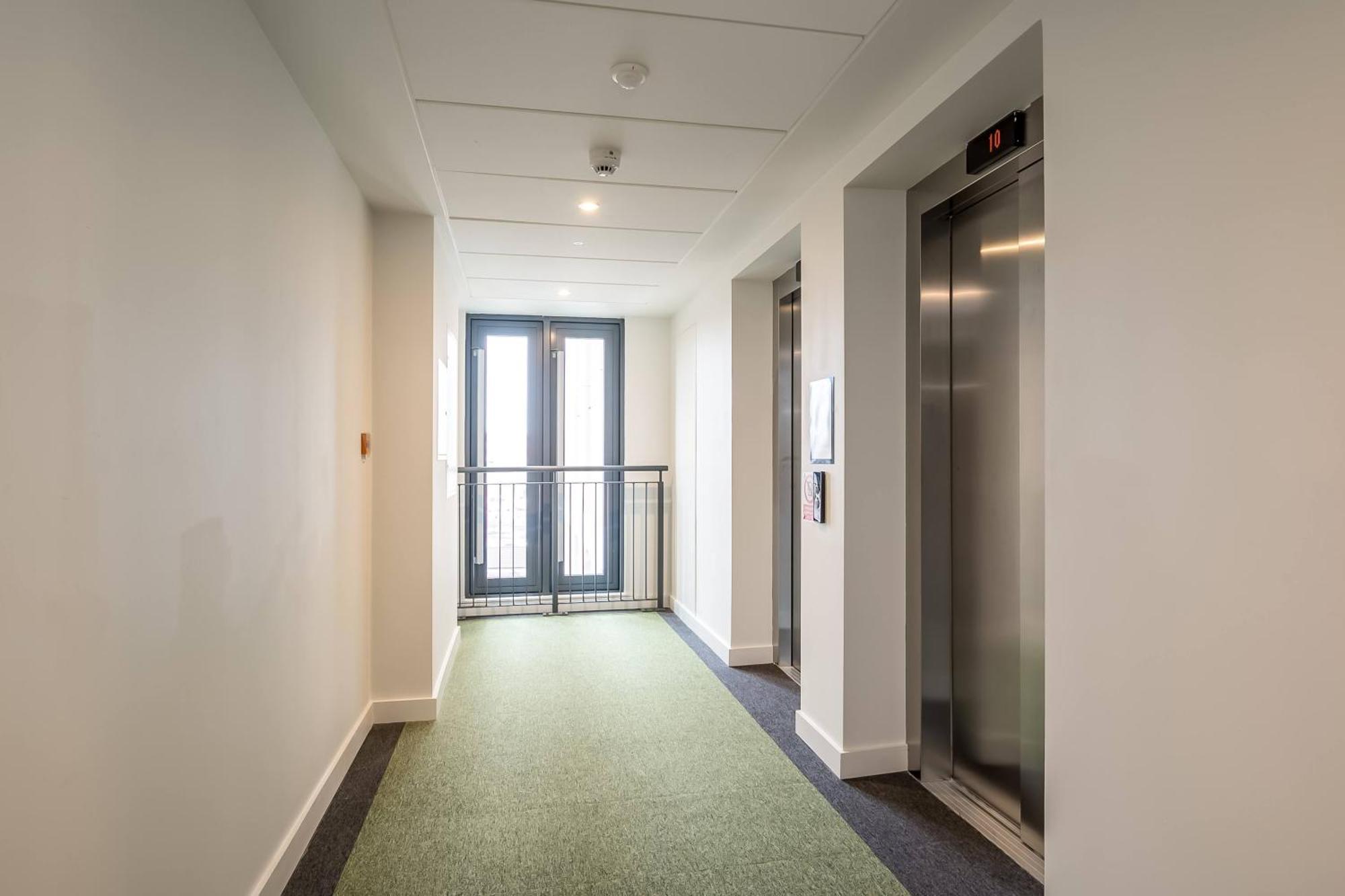 The Best Value Option For The City Centre - Non Students Welcome Belfast Bagian luar foto